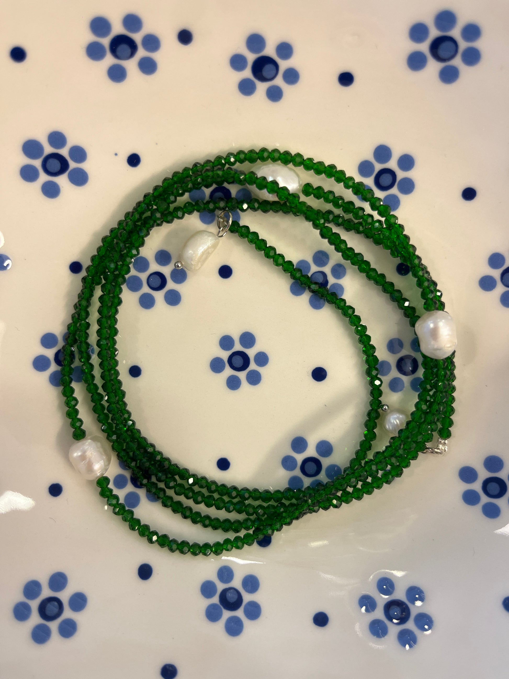 Emerald Green Lasso Necklace
